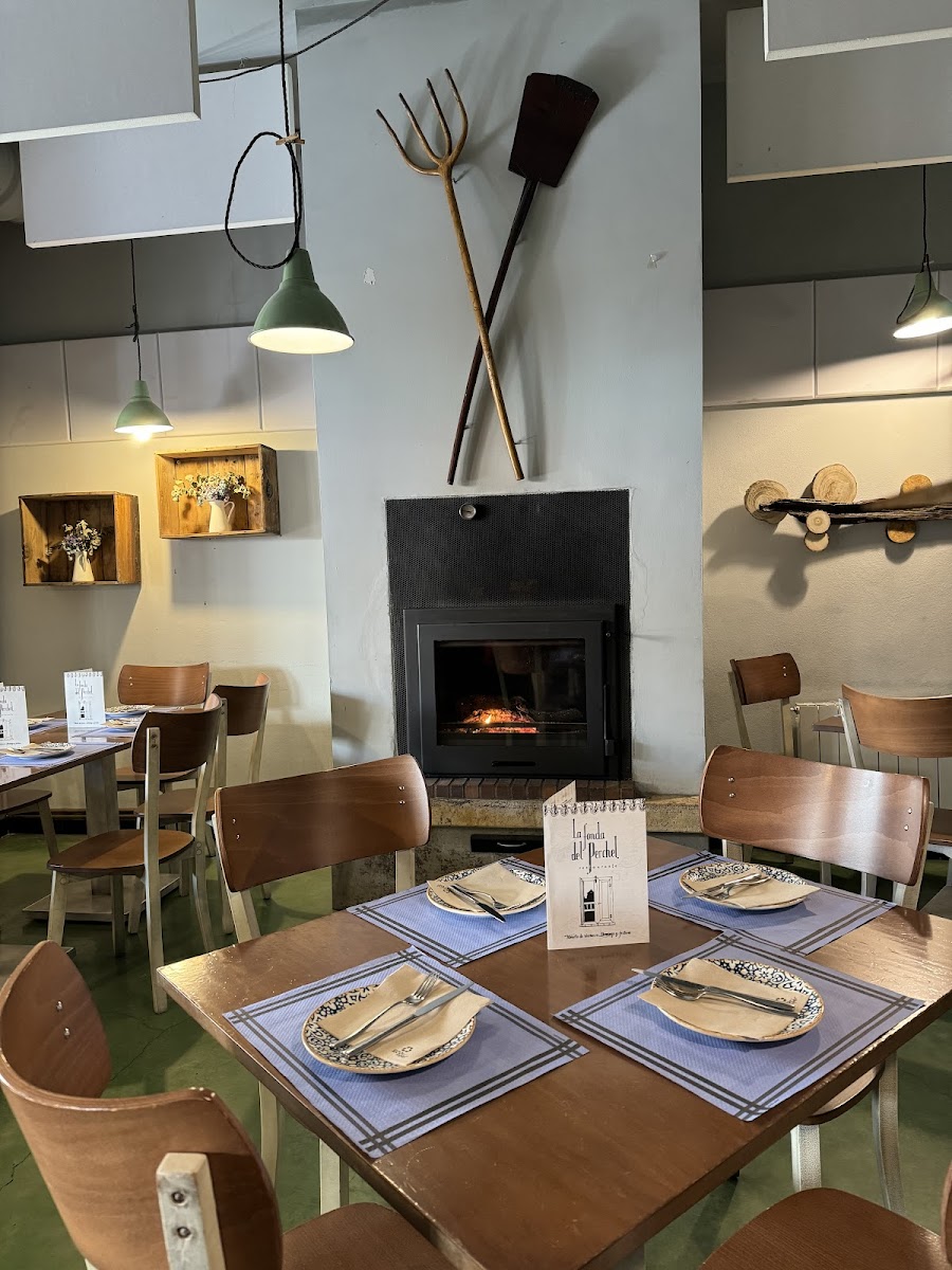 La Fonda Del Perchel